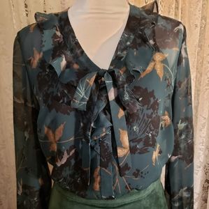 Dana Buchman Dark Green Floral Blouse.